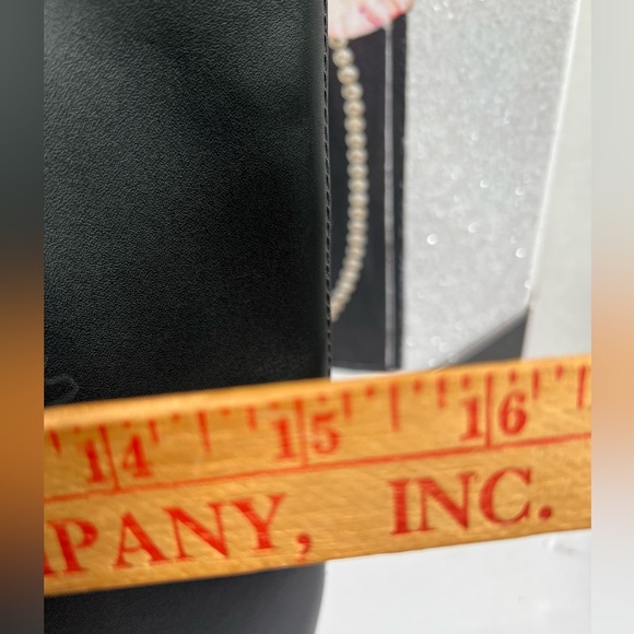 Kate Spade Lawton Way black Leather Tote Bag - Picture 11 of 14